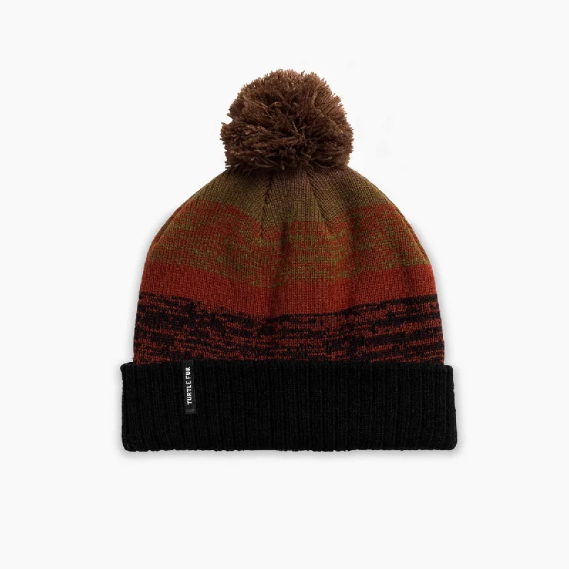 Camping hiking trail zest-Fade Pom Beanie - Black